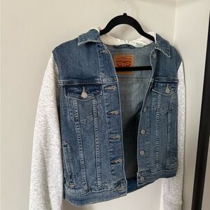 Levi's Classic Blue Denim Hoodie Jacket